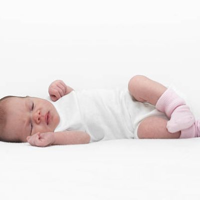 Review of letting babies sleep on the floor